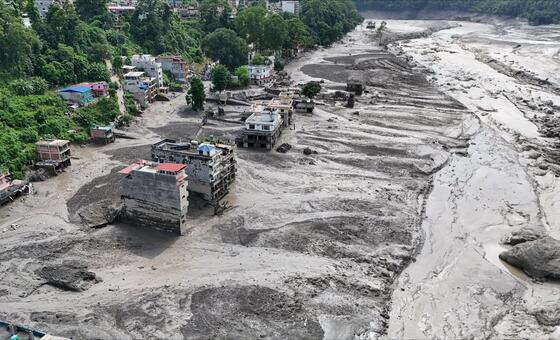 Mientras el Himalaya se derrite, las inundaciones mortales se convierten en la nueva normalidad