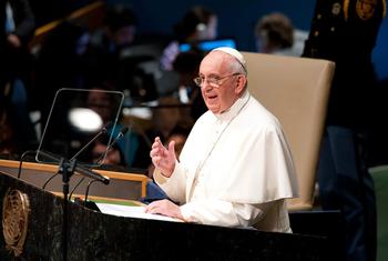 El Papa Francisco se dirige a la Asamblea General durante su visita a la Sede de las Naciones Unidas en 2015.