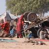 نازحون فروا إلى الطويلة في دارفور بالسودان بحثا عن الأمان.
