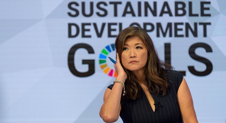 ABC News anchor, Juju Chang, moderates a discussion on youth and climate change at UN Headquarters. 