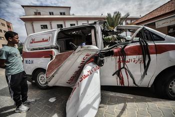 Une ambulance de l'hôpital Al-Nasser de Khan Younis de Gaza est détruite suite à une attaque de missile au début du conflit. (archives)
