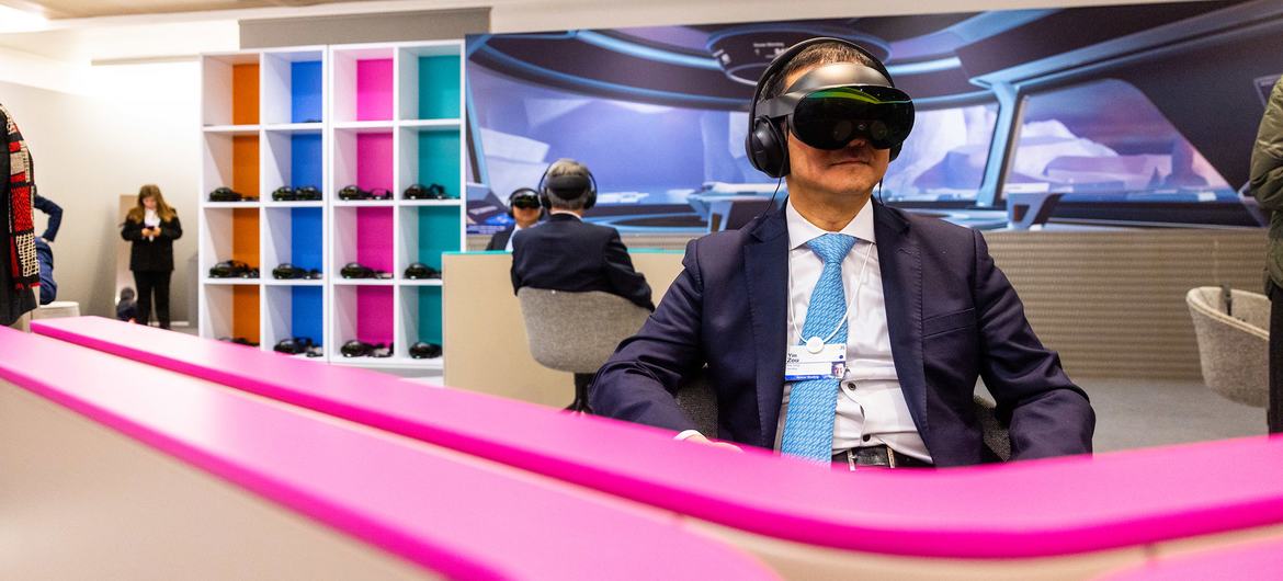 Бесконтрольное развитие технологий создает серьезную угрозу системе прав человека, считают в ООН.