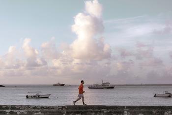 Falta de atividade física expõe adultos ao maior risco de contrair doenças cardiovasculares, como ataques cardíacos e derrames