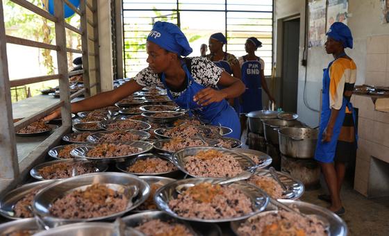 80 millones de niños más que se benefician de las comidas escolares, informa WFP