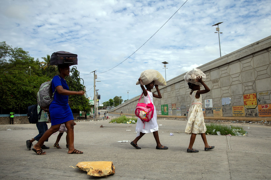  Crianças haitianas estão vivendo em um número cada vez menor de áreas fora do controle de grupos armados 