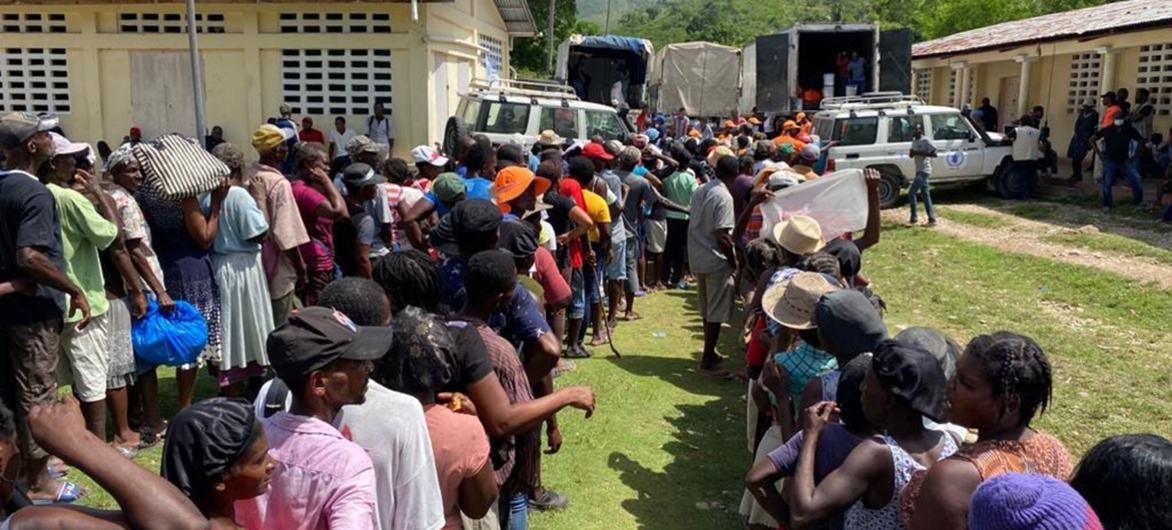 Membangun Kembali Haiti: Jalur pemulihan pascagempa |