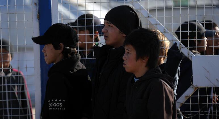 Дети в лагере для вынужденных переселенцев в Сирии.