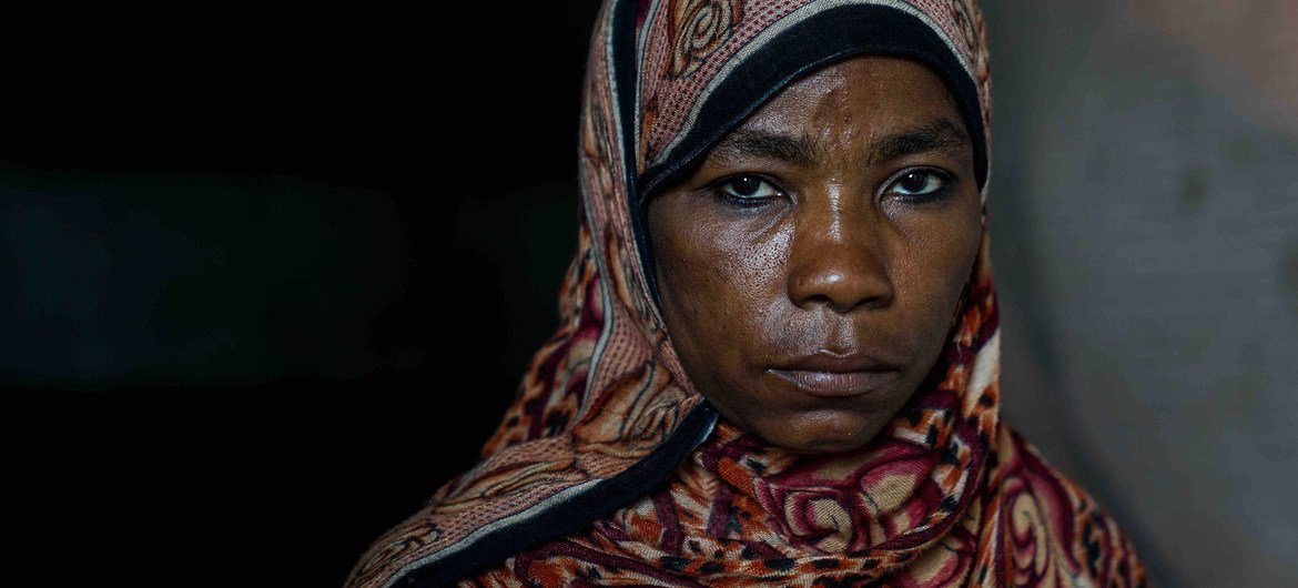 45岁的法蒂玛是11个孩子的母亲，她与孩子们于三年前逃离家园。