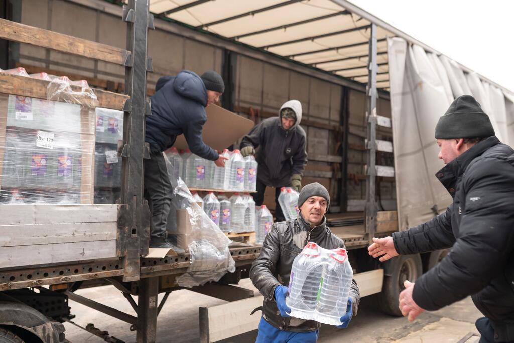Доставка питьевой воды в Одесской области Украины.