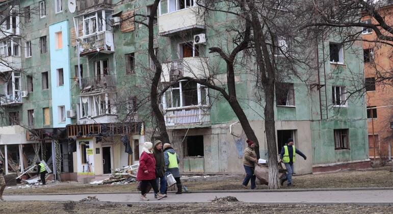 Russian attacks on Ukrainian civilians are a clear violation of humanitarian law, says senior UN official