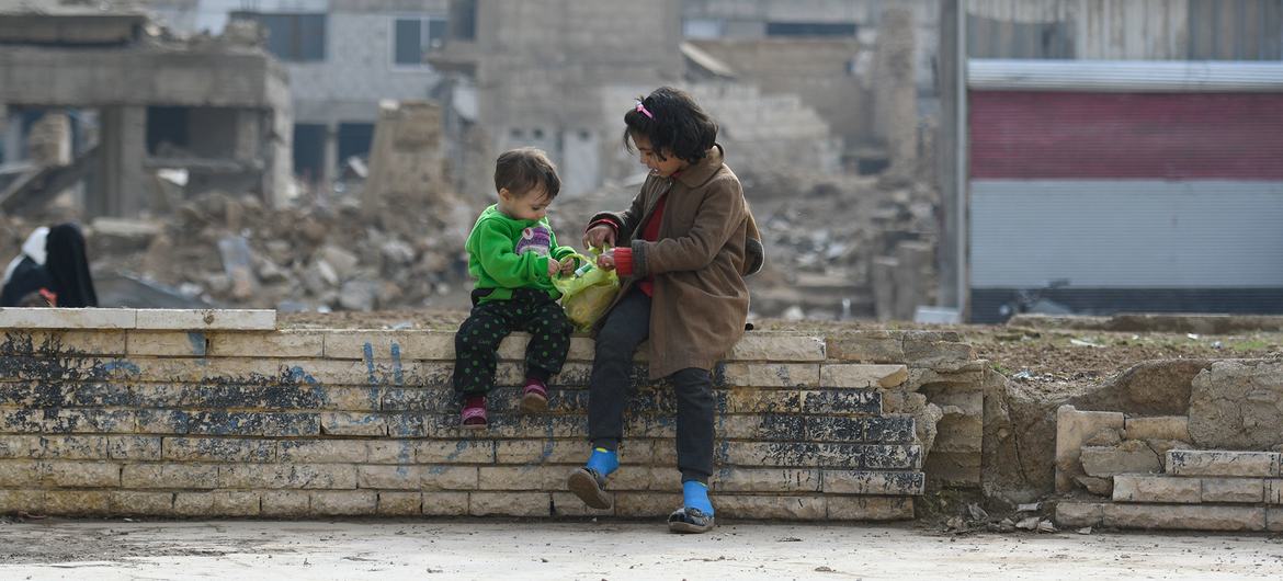 На фото: дети – жертвы конфликта в Сирии.   