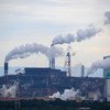 تلوث الهواء الناتج عن محطات الطاقة التي تعمل بالفحم يؤدي إلى بالاحترار العالمي وعواقب أخرى ضارة بالبيئة والصحة العامة.