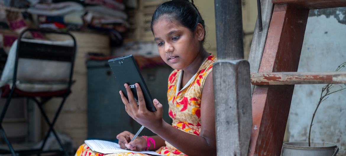 AI, green energy and economic transitions risk leaving vulnerable communities behind, UN warns