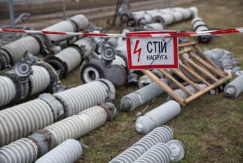 乌克兰电力基础设施的损坏导致电力、供暖和供水等基本服务中断。