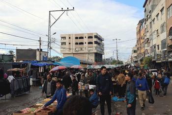 أحد الأسواق في قطاع غزة.