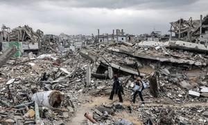 Gazans continue to return to their destroyed homes.