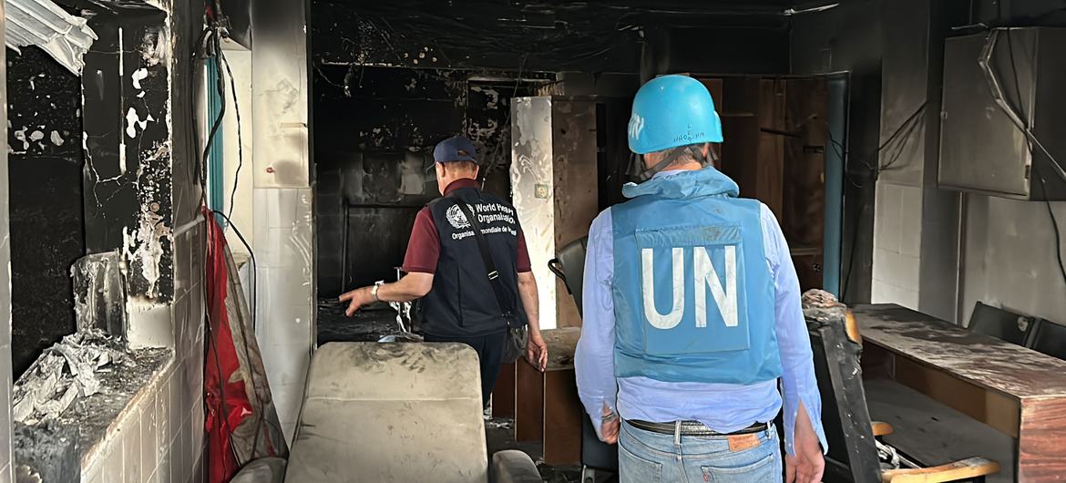 UN staff visit a hospital in northern Gaza in April 2024. (file) 