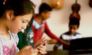 El entorno digital es un riesgo para la salud mental de los niños y adolescentes .