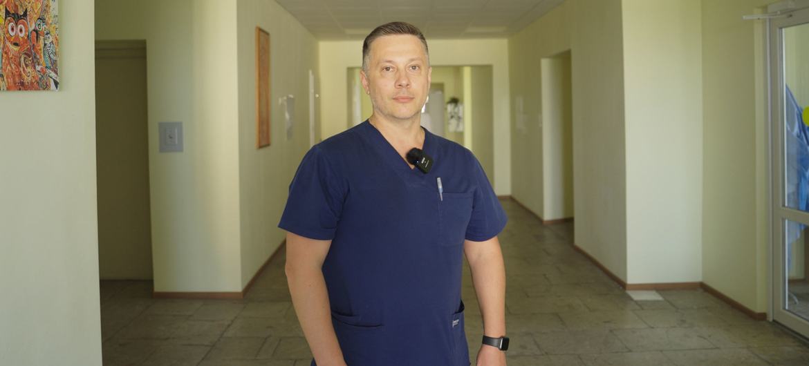 El Dr. Ogorodnyk Artem Oleksandrovych es el jefe del servicio de obstetricia del Centro Perinatal Regional de Kiev.