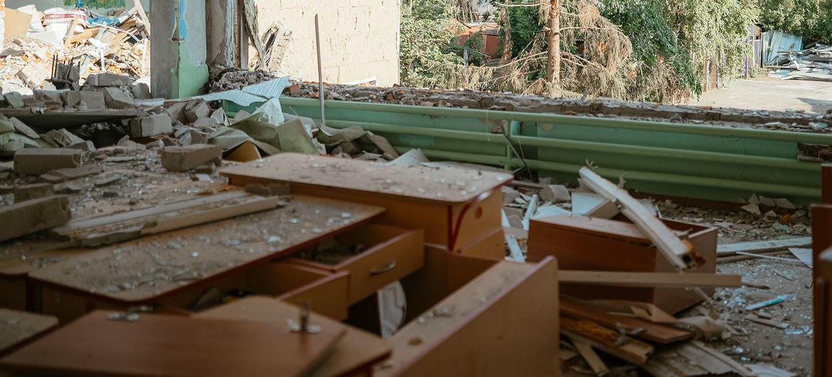 Ukraine: Attacks on education threaten an entire generation, UNICEF warns