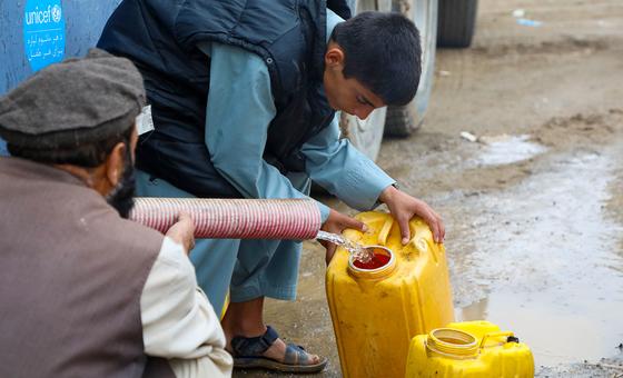UN agencies worked with local authorities in Afghanistan to distribute aid and emergency services following floods in 2023. (file)