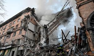 Ataques aéreos e bombardeios de Zaporizhzhia em outubro de 2022 deixaram muitos civis mortos e feridos