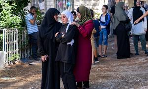 Familia zilizofurushwa makwao zinakusanyika katika shule iliyogeuzwa makazi huko Bmekine, Aley, Lebanon. (Maktaba)