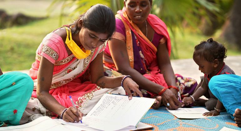 Women participate in a vocational learning programme in Bihar, India.