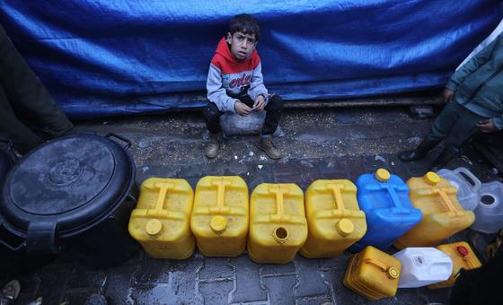 Health system ‘barely surviving’ as OCHA calls for Gaza aid restrictions to end