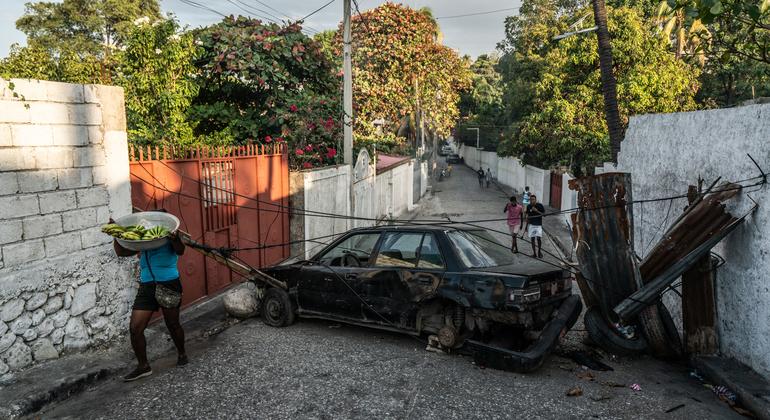Des barricades sont régulièrement érigées pour bloquer les routes à Port-au-Prince.