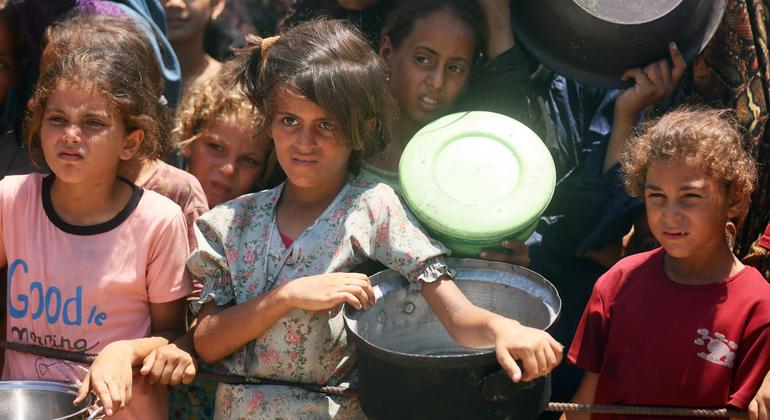 Crianças não têm o que comer em Gaza