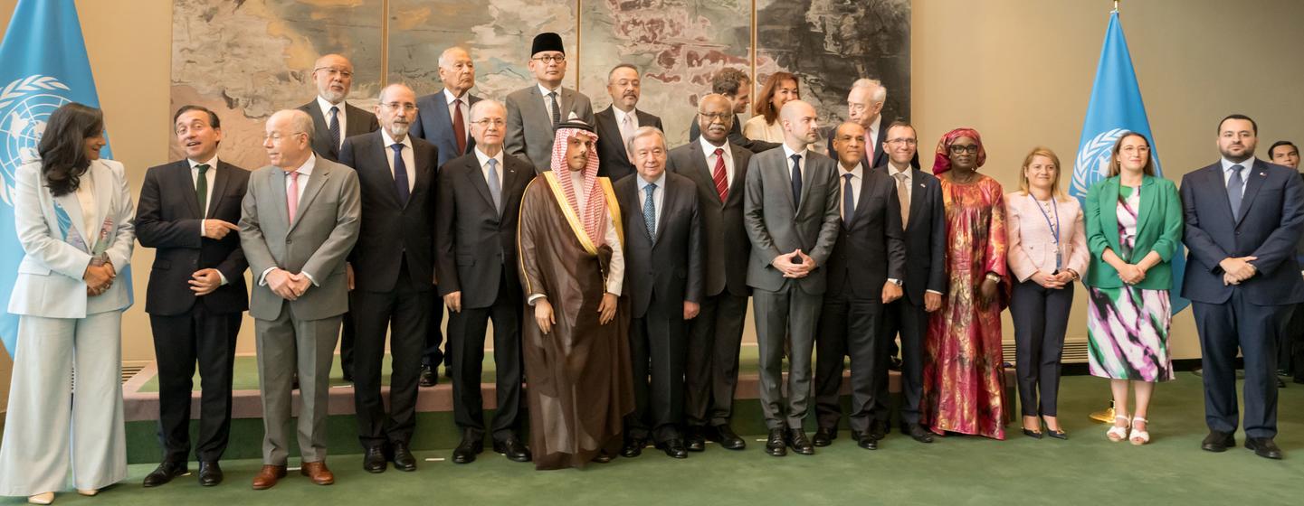 Des dirigeants mondiaux sont réunis à l’ONU à New York pour discuter de la solution à deux États, Israël et Palestine.