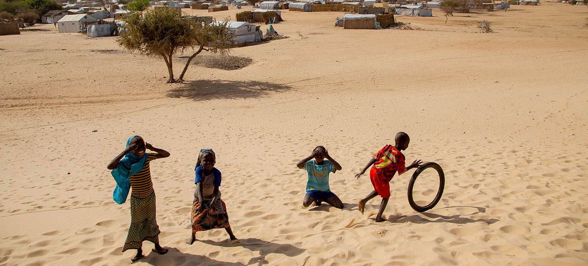 La violence, le changement climatique, la désertification et les tensions sur les ressources naturelles aggravent la faim et la pauvreté au Tchad.