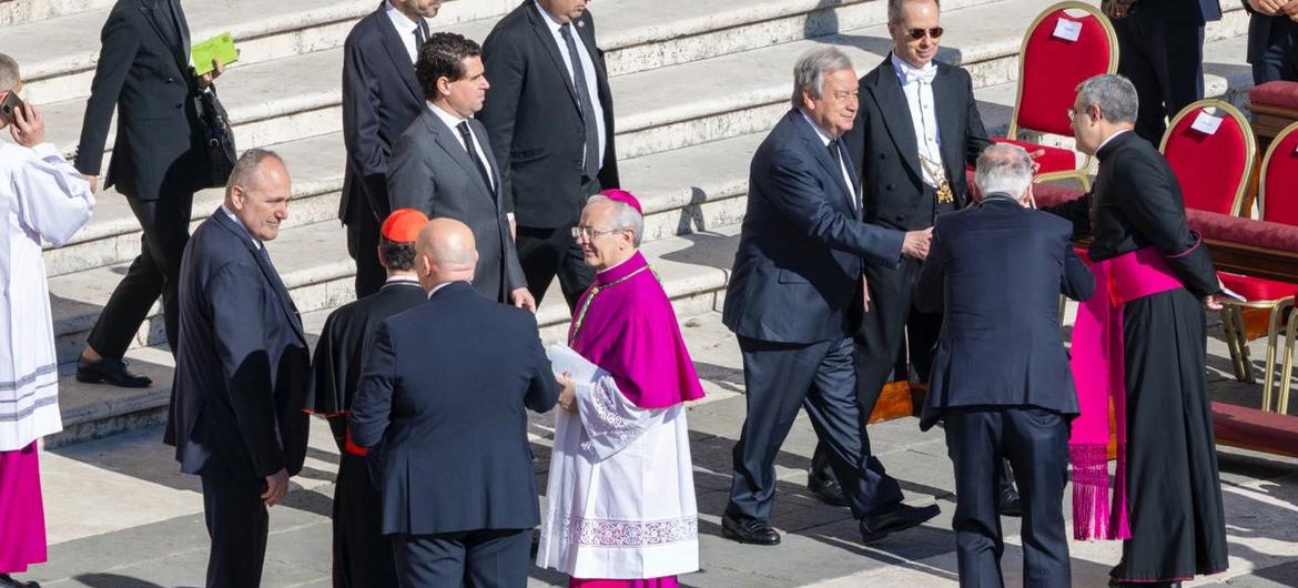 António Guterres, UN Secretary-General (fourth from right) greets an official in front of St. Peter's Basilica at the funeral of Pope Francis.