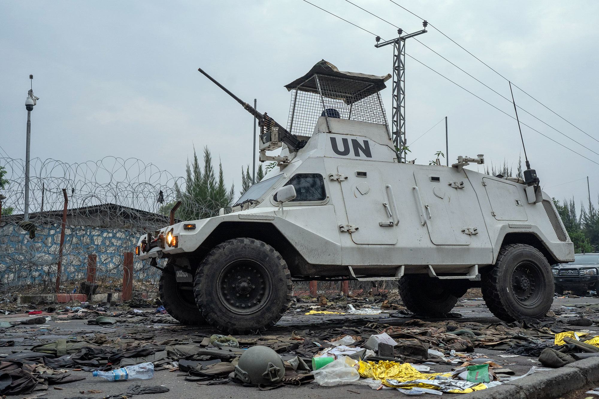 Des soldats de la paix de l'ONU patrouillent à Goma.