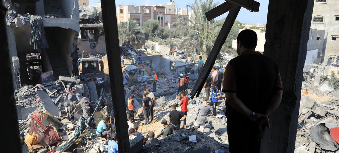 Large areas of the Gaza Strip have been destroyed by missile strikes.