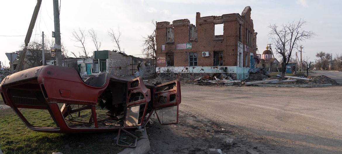 Ciudades de toda Ucrania, entre ellas Lyman, han sido bombardeadas en el este del país.
