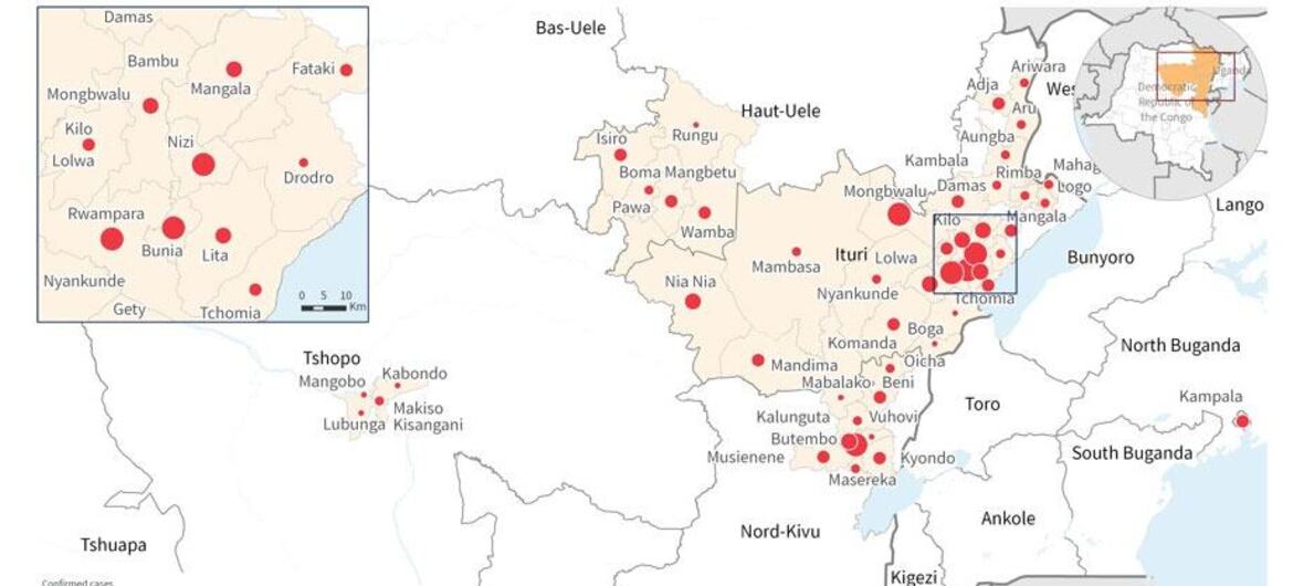 एक मानचित्र जिसमें कांगो लोकतांत्रिक गणराज्य और युगांडा को दर्शाया गया है, और लाल बिंदु इबोला रोग के पुष्ट मामलों को इंगित करते हैं। बाईं ओर दी गई सूची में विभिन्न आकारों के बिंदुओं द्वारा दर्शाए गए मामलों की संख्या का विवरण दिया गया है।