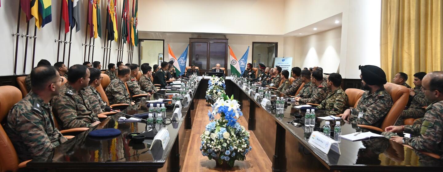बैठक में संयुक्त राष्ट्र के शान्ति स्थापना अभियानों में तैनाती की तैयारी कर रहे 35 भारतीय अधिकारी शामिल हुए.