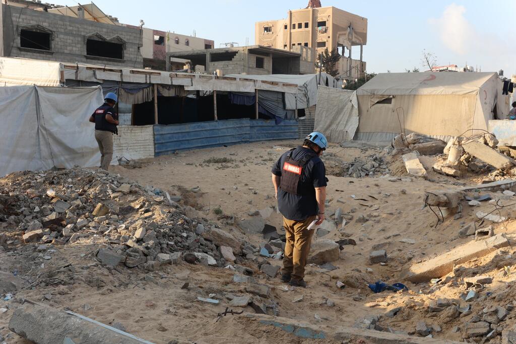 فريق من دائرة الأمم المتحدة للإجراءات المتعلقة بالألغام (أونماس) يقوم بمهمة ميدانية في قطاع غزة. فريق من دائرة الأمم المتحدة للإجراءات المتعلقة بالألغام (أونماس) يقوم بمهمة ميدانية في قطاع غزة.