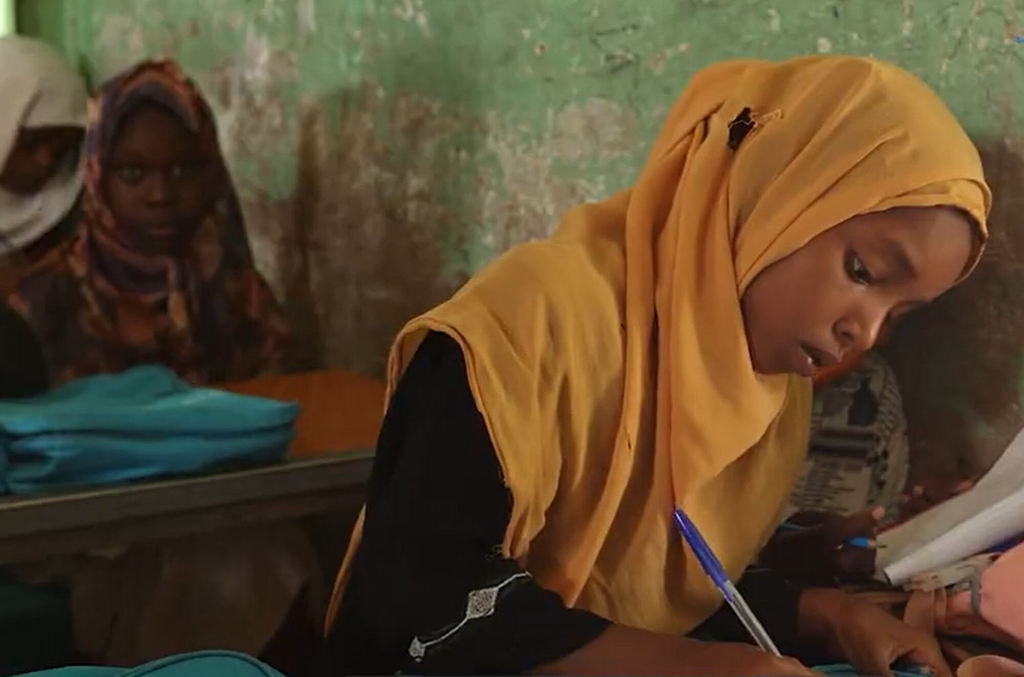UNICEF na Benki ya Dunia warejesha matumaini ya elimu kwa watoto nchini Sudan kupitia programu mbadala za kujifunza episode artwork