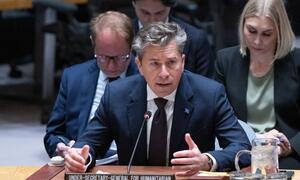 Том Флетчер, заместитель Генерального секретаря по гуманитарным вопросам и координатор по оказанию чрезвычайной помощи, выступает перед Советом Безопасности ООН с заявлением о безопасности гуманитарного персонала.