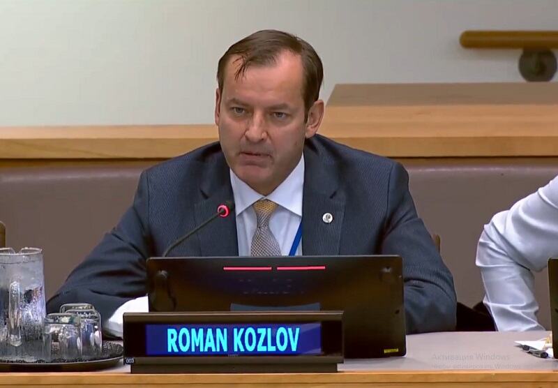 Антимикробная резистентность: интервью с Романом Козловым