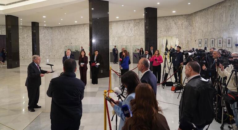 الأمين العام يزور لبنان ويناشد حزب الله وإسرائيل وقف الحرب