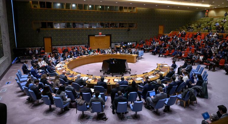 El Consejo de Seguridad de la ONU se reúne sobre la situación en Irán.