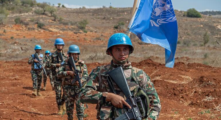 اليونيفيل: إسقاط الجيش الإسرائيلي لمواد كيميائية، غير مقبول