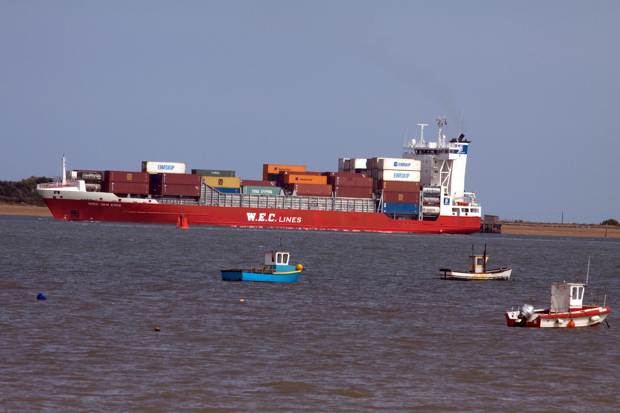 Incerteza no Estreito de Ormuz gera nova alta no preço da energia e dos alimentos