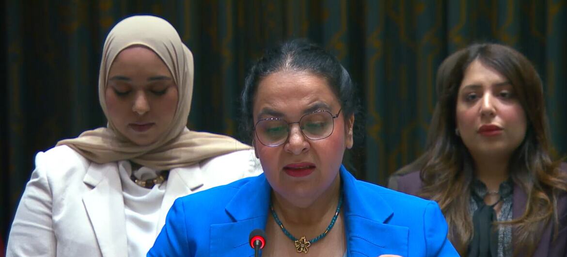 السفيرة نانسي عبد الله جمال من البحرين تلقي كلمة أمام مجلس الأمن الأمم المتحدة .