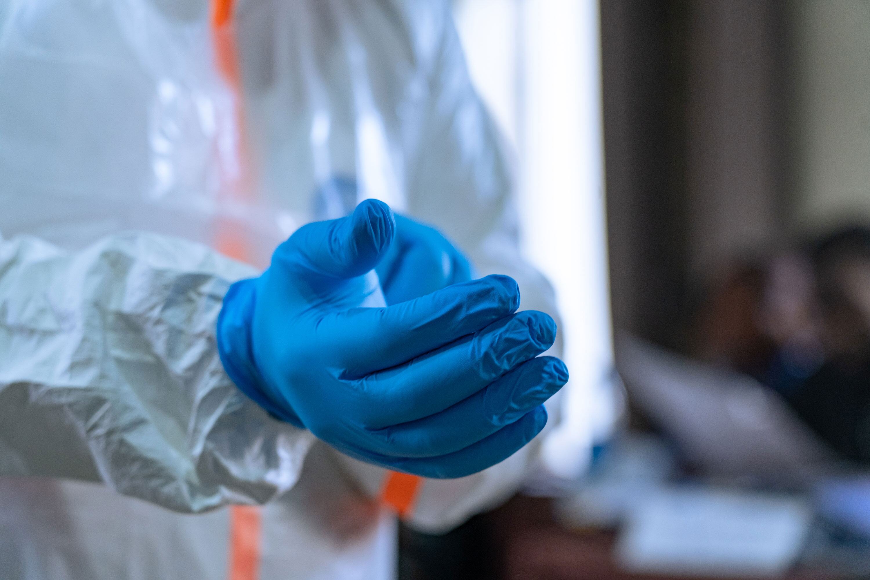 Chegada de milhares de vacinas à RD Congo busca conter surto de ebola