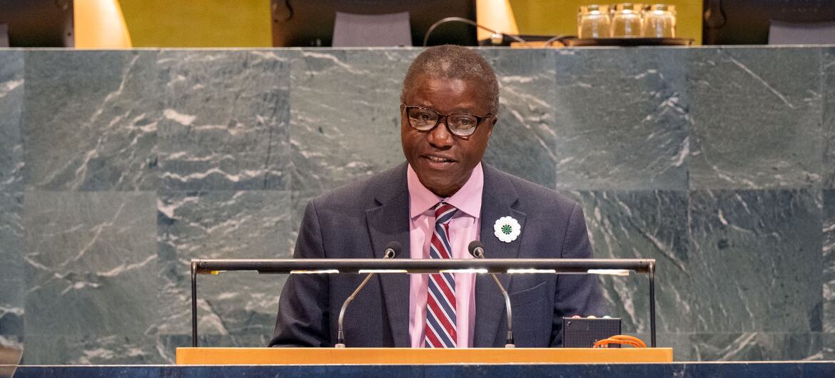 UN Secretary-General speaks at a podium during a UN Security Council meeting in New York.